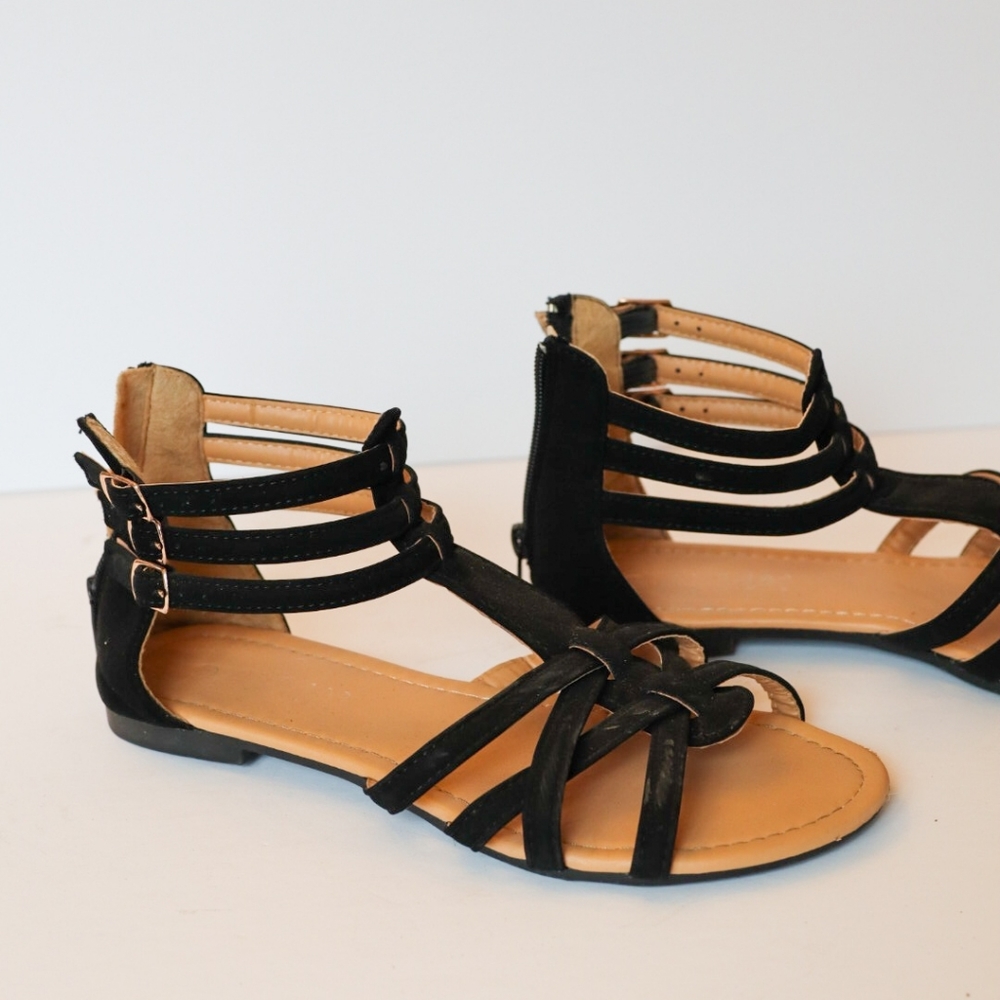 Gladiator Sandals Size 5.5 - Picture 3 of 8